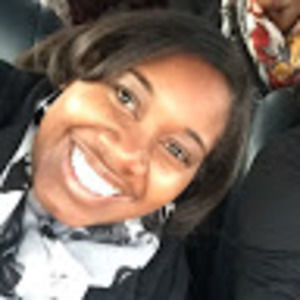 Meet your Posher, Danielle